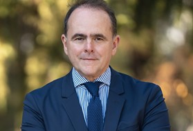 Πιθανή κάθοδος Οικονόμου στις Ευρωεκλογές 