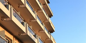 Θεσσαλία: "Φρέναρε" η οικοδομή τον Μάρτιο - 342 άδειες το πρώτο τρίμηνο του 2022