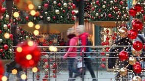 Κορονοϊός: Χριστούγεννα με sms στο 13033 και ψώνια με click away