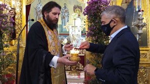 Έφτασε το Άγιο Φως στην Λάρισα από τον Κώστα Αγοραστό - Αναμένεται στα Τρίκαλα  