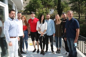 Δύο πολιτικοί γάμοι στο Δημαρχείο Φαρκαδόνας 