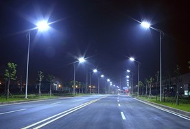 H Περιφέρεια Θεσσαλίας αλλάζει όλους τους λαμπτήρες υιοθετώντας τεχνολογία Led