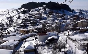 Ένας χειμώνας όπως παλιά στο Μαυρέλι  (BINTEO)