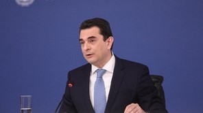 Σκρέκας: "Οι εταιρείες θα αιτιολογήσουν γιατί έχουν αυξημένες τιμές στην Ελλάδα"