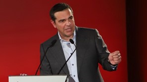 Τσίπρας από Καρδίτσα: "Ο Μητσοτάκης γνωρίζει ότι η ανατροπή έχει ήδη συντελεστεί"