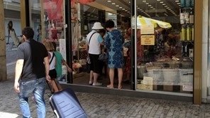 Ανοικτά τα εμπορικά την Κυριακή  - Μεγάλες προσφορές σε Black Friday - Cyber Monday