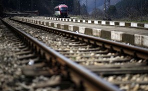 Λάρισα: Δυστύχημα στις γραμμές του τρένου – Αμαξοστοιχία παρέσυρε και σκότωσε ένα άτομο