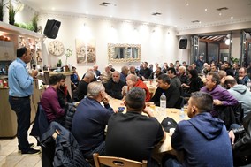 Πανελλαδική σύσκεψη στην Αγιά: Οι αγρότες κατεβάζουν τα τρακτέρ στις πλατείες