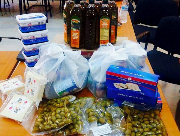Διανεμήθηκαν τρόφιμα σε 100 άτομα στη Φαρκαδόνα