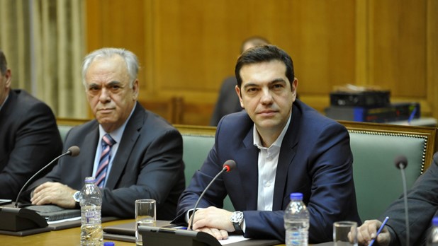 Ο Τσίπρας στη Λάρισα για το Περιφερειακό Συνέδριο - Στους δρόμους οι αγρότες